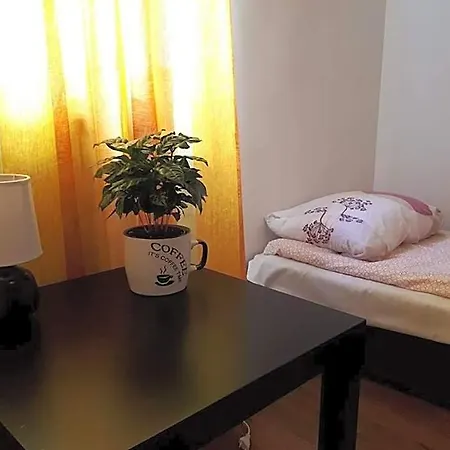 Mhostel Hotel *